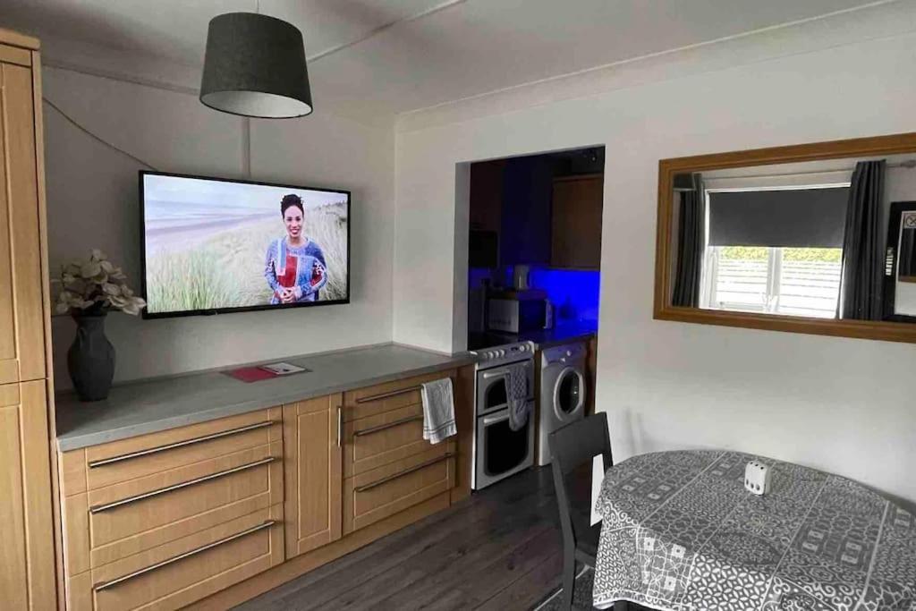 Cayton Village Hide Away Εξωτερικό φωτογραφία